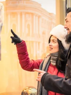 Best Travel Rewards Credit Cards 2025: Buying Guide - Cover Image