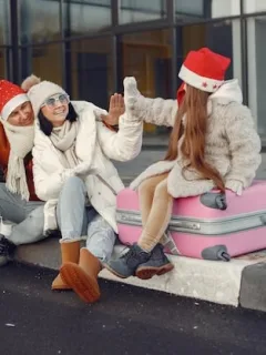Maximize Credit Card Rewards for 2025 Holiday Travel - Cover Image