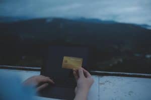 Build Credit in US: 2025 Credit Card Guide & Updates - Cover Image