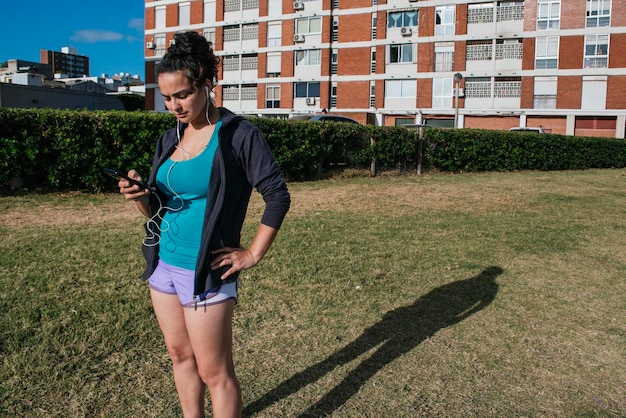 Does This New Fitness Tracker Accurately Measure Your Calories? A Detailed Review